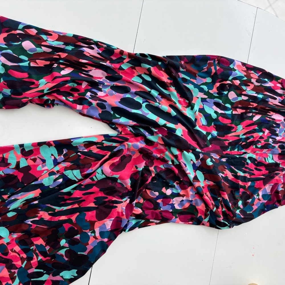 Tek Gear Colorful Abstract Print jumper